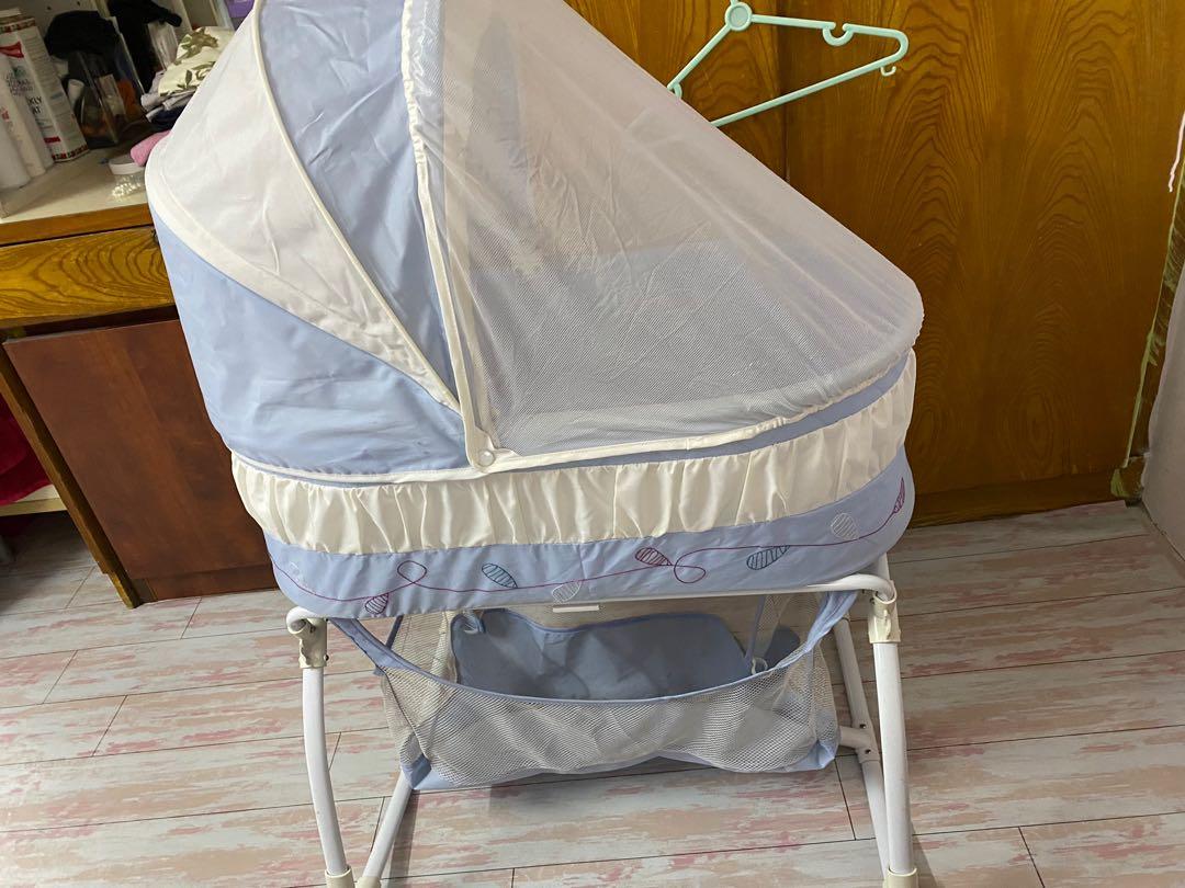 2nd hand baby cot (condition in good ), Babies & Kids, Baby Nursery