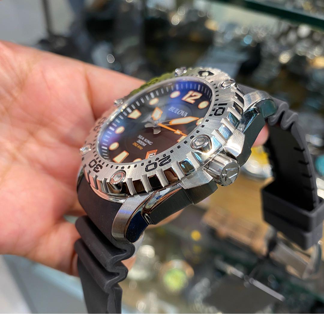 BULOVA QUARTZ WATCH 96B228 300 Carousell