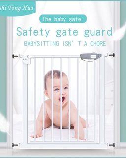 Adjustable Baby Safety Door Gate Pet Dog Cat Fence Stair Door Metal High Strength Iron Gate For Kids