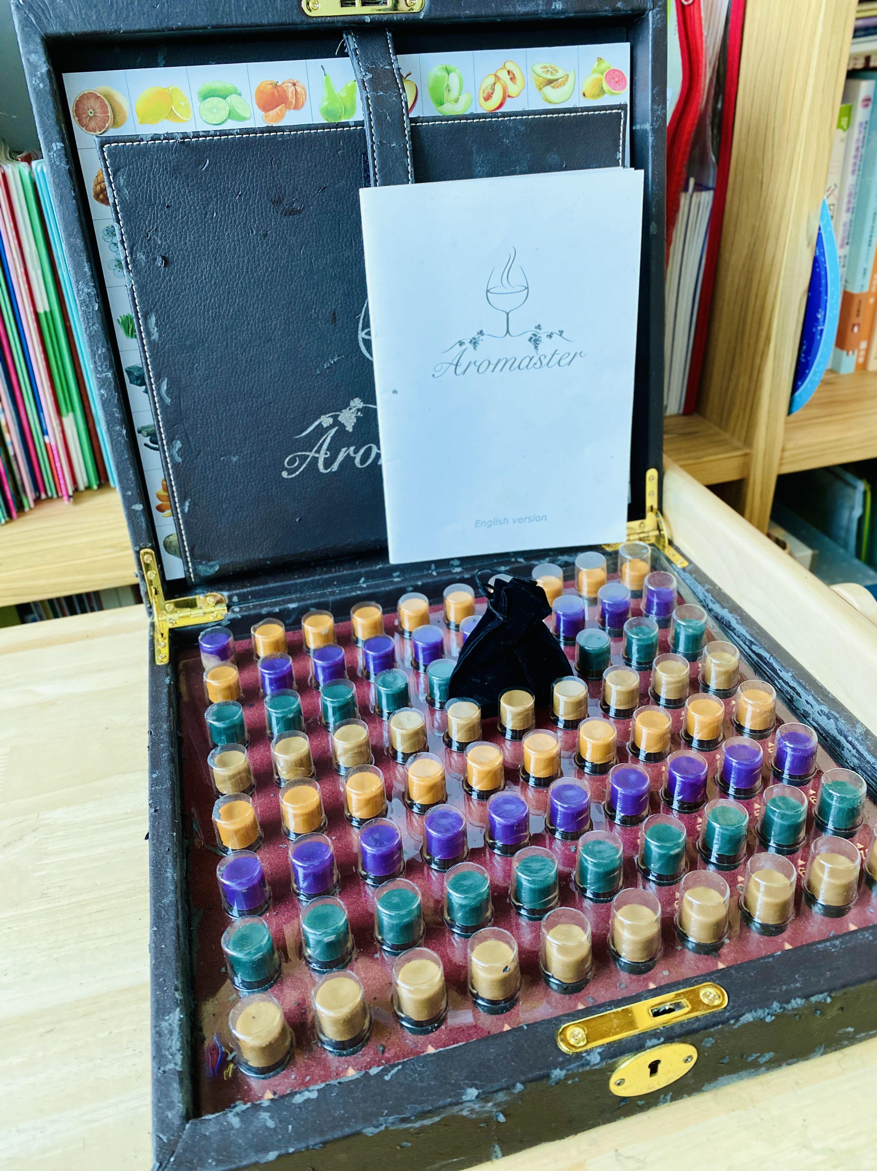 Aromaster 80 - Master Sommelier Aroma Kit, 傢俬＆家居, 廚具和餐具, 其他廚具和餐具- Carousell