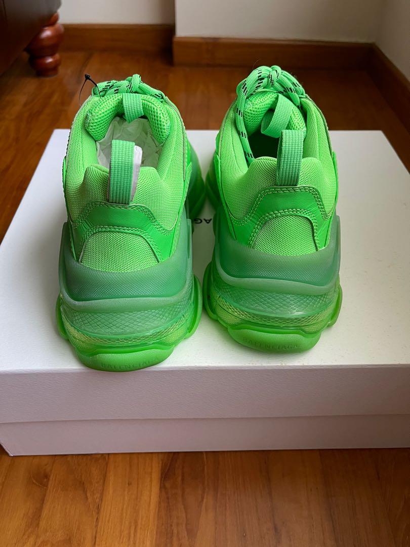 Weight balenciaga on sale triple s