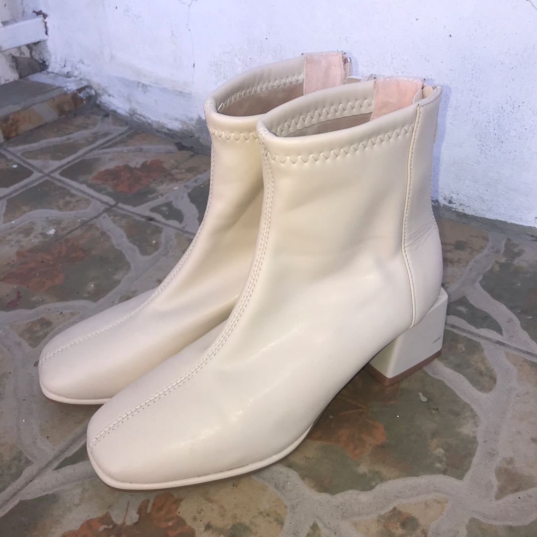 Beige Leather Boots, Women's Fashion, Footwear, Boots on Carousell