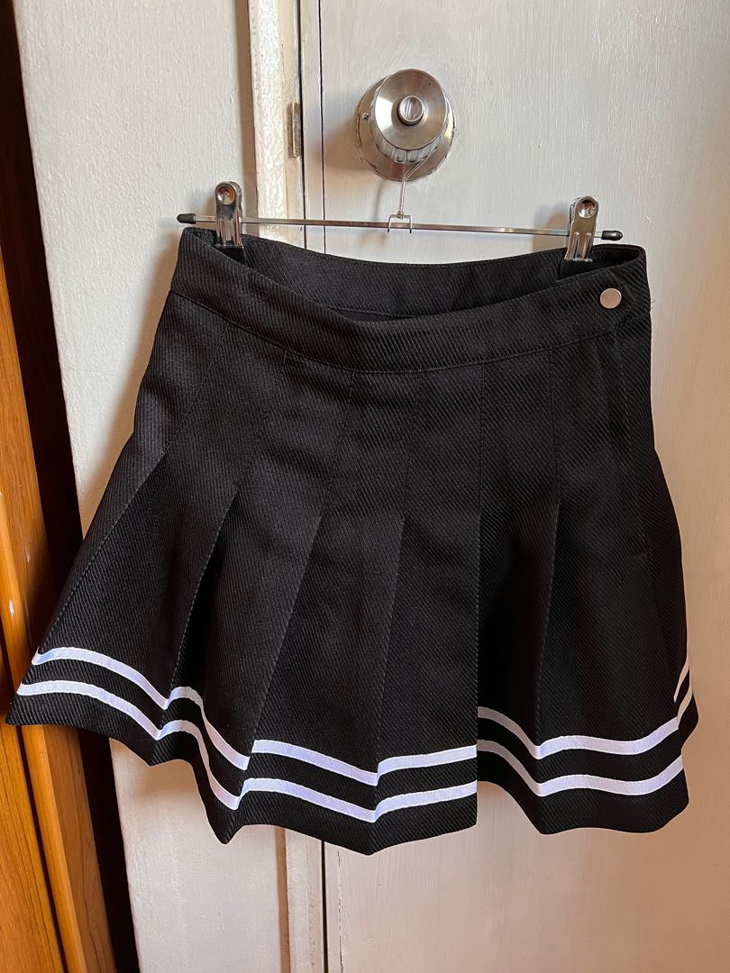 H&m cheerleader cheap skirt