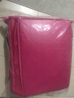 (Category: ) located in . Submitted by Sellingonlysg (Listing ID 1166317357, Image 1). Description: .