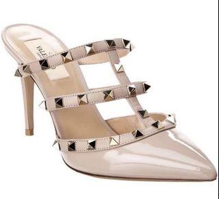 BRAND NEW Valentino Garavani Rockstud Mules Heels (Nude colour, patented leather)