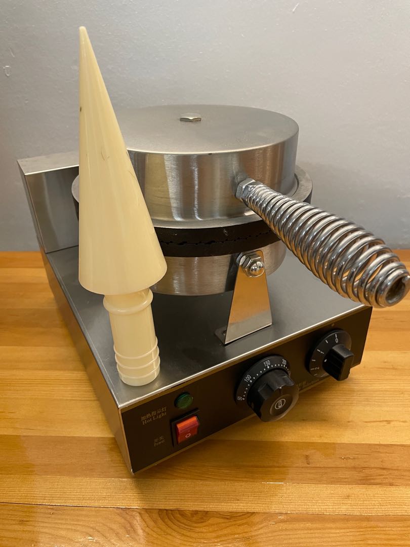 waffle and waffle cone maker