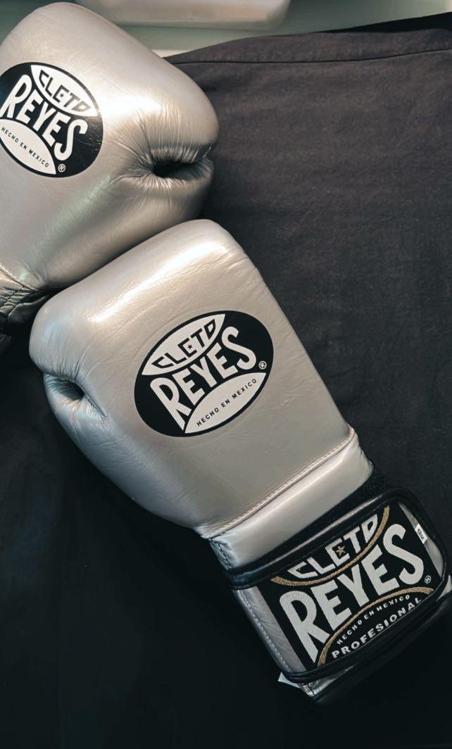 Cleto Reyes Training Gloves with Hook and Loop Closure, Sports