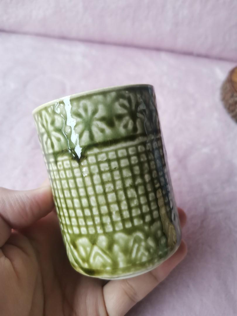 Colored Cups Set (Category: Coffee & Tea Tableware) located in Talisay. Submitted by enavnai13 (Listing ID 1166409624, Image 3). Description: Colored Cups Set 5 pcs Some with glaze crazings Please swipe to see item measurements 300 all + SF #CVTavailable #japansurplusph #stonewareph #stoneware #ceramics #mugs #cups #plates #japanstoneware #japanstoneware #japanceramic #japansurplus #coffeelovers #coffeelover.