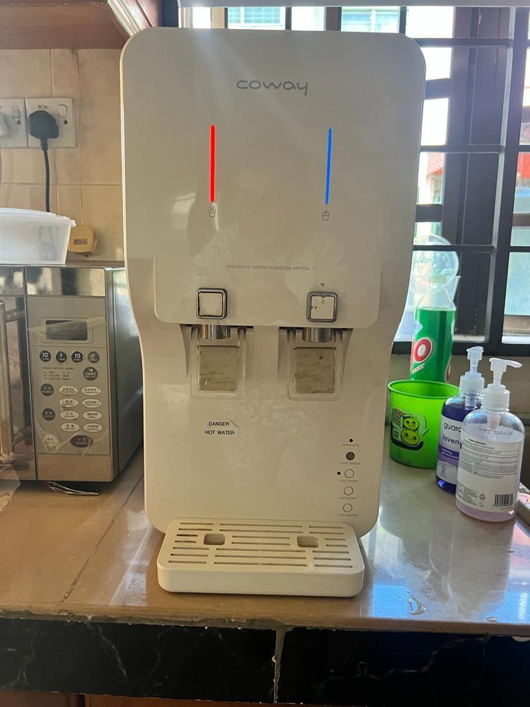 Coway Water Filter (Hot & Cold Water), TV & Home Appliances, Kitchen
