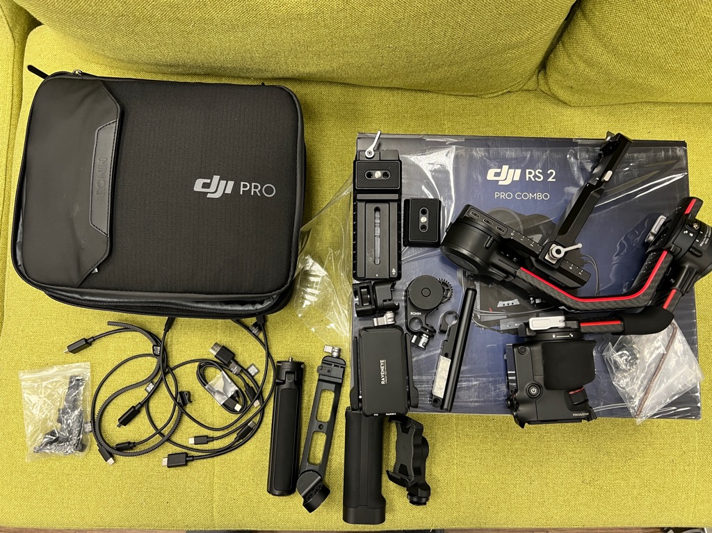 DJI RS2 PRO COMBO 電子穩定器, 攝影器材, 攝影配件, 穩定器- Carousell