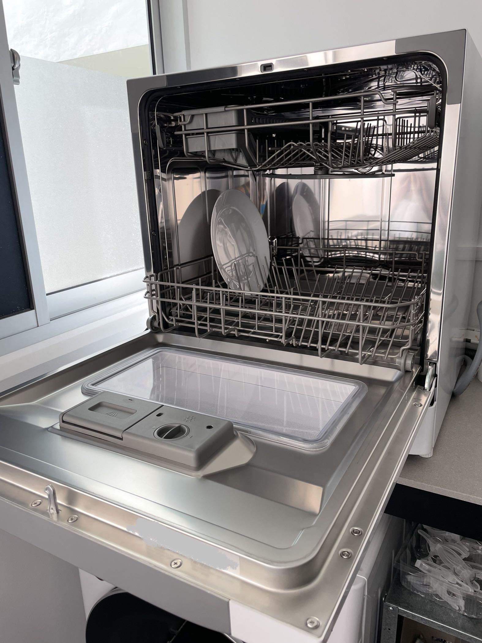 Electrolux Tabletop Dishwasher (warranty till 30 Dec 2023), TV & Home