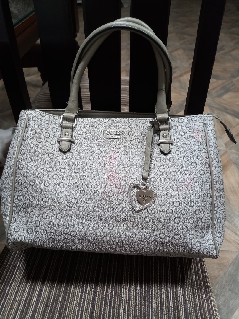Guess outlet monogram handbag