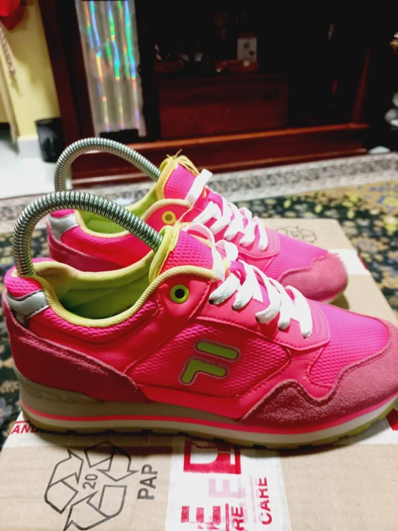 Kasut hotsell fila pink