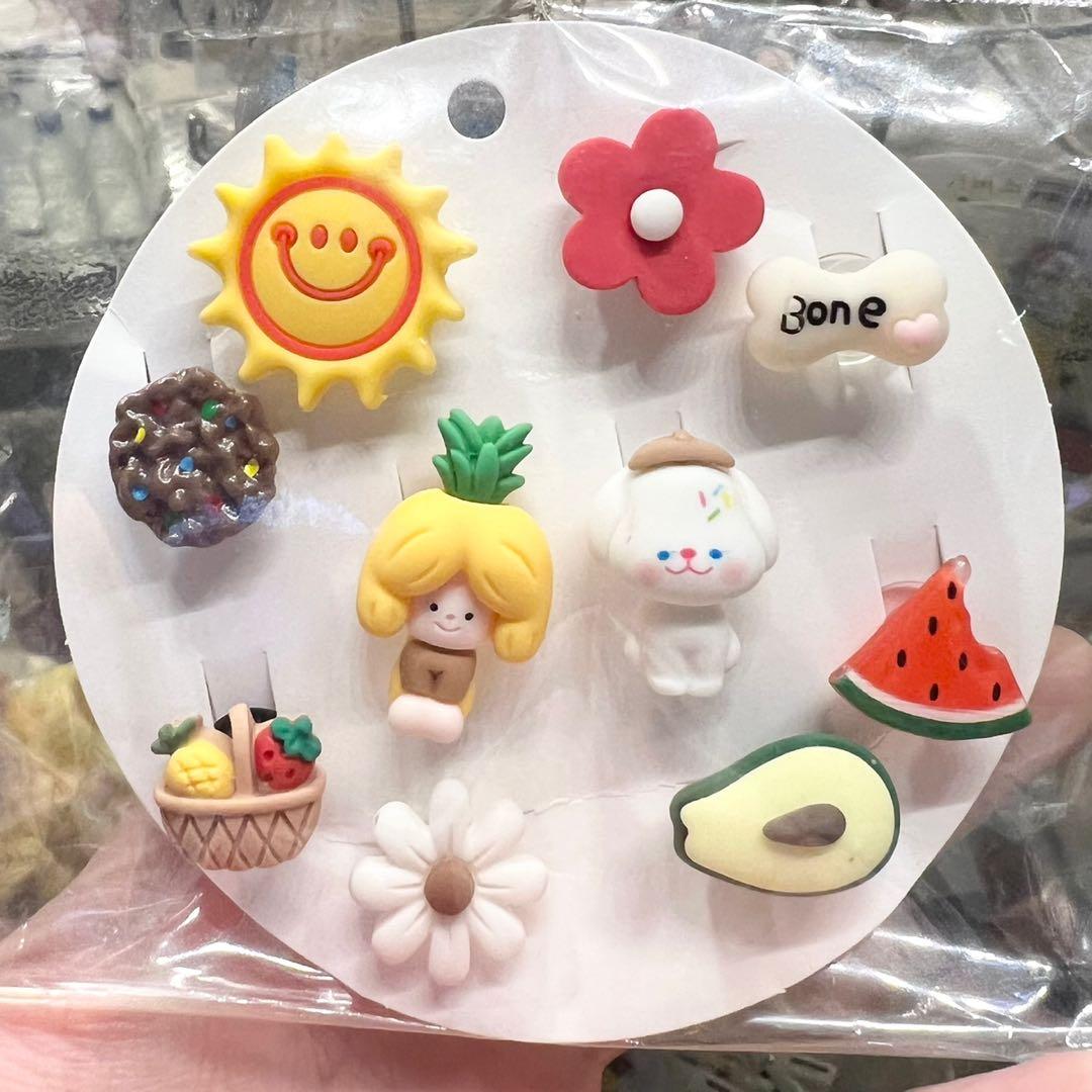 [KOREA DIRECT] KOREAN CUTE CROCS JIBBITZ SET, Men's Fashion, Footwear