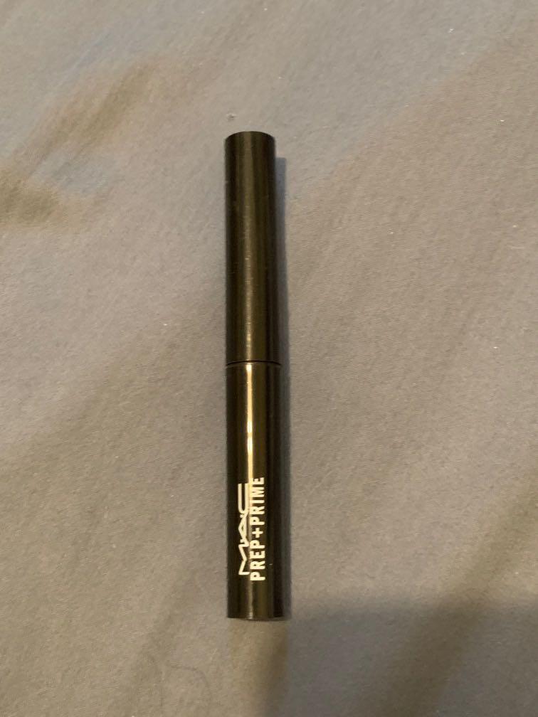 MAC lip primer (Category: Makeup) located in Paranaque City. Submitted by angela.barretto (Listing ID 1166294892, Image 1). Description: MAC lip primer.