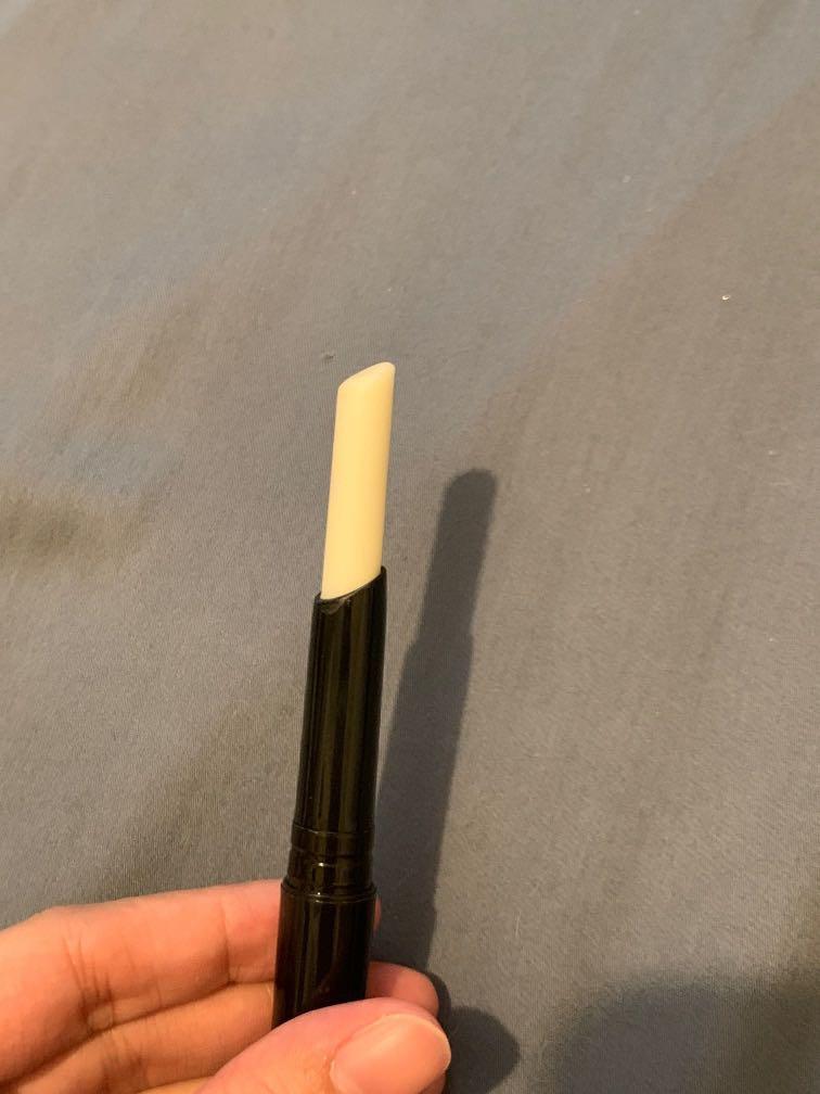 MAC lip primer (Category: Makeup) located in Paranaque City. Submitted by angela.barretto (Listing ID 1166294892, Image 2). Description: MAC lip primer.