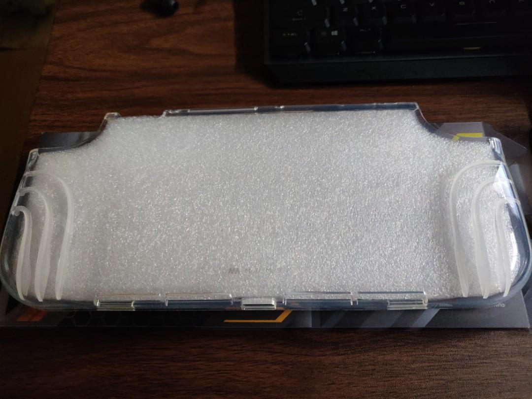Mumba Case For Nintendo Switch Oled (Category: Cases & Covers) located in Manila. Submitted by davefd (Listing ID 1166302283, Image 2). Description: Mumba Clear case for switch oled -brandnew -open only for testing -original price is 850php RFS - not fit on my tomtoc case slightly negotiable.