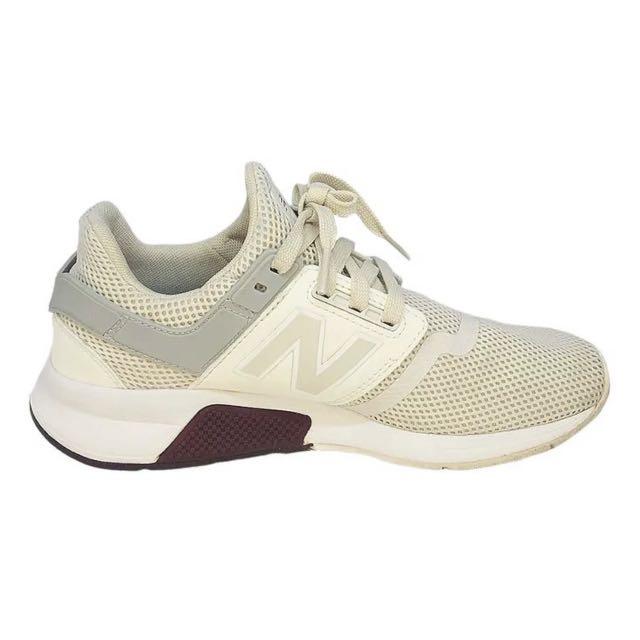 Sepatu New Balance Moonbeam 247 New Balance 247 V2 Sneakers