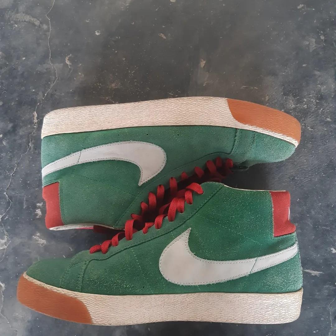 Nike sb blazer lebanon Fesyen Pria Sepatu Sneakers di Carousell