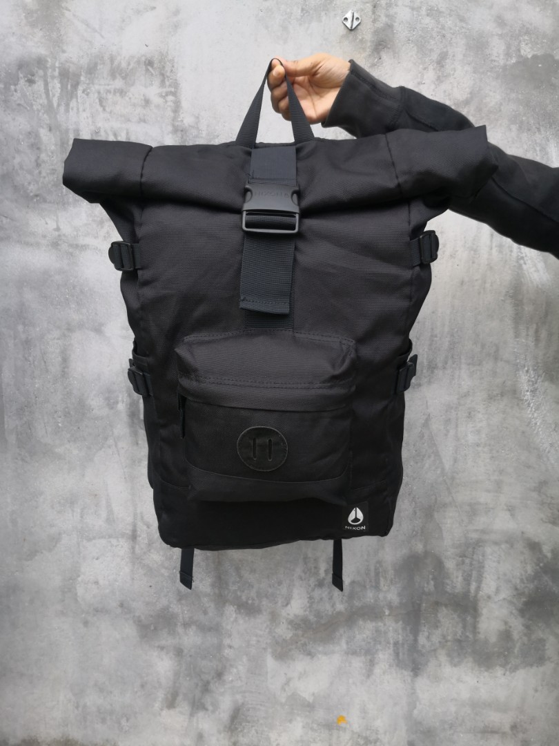 Nixon swamis ii hot sale