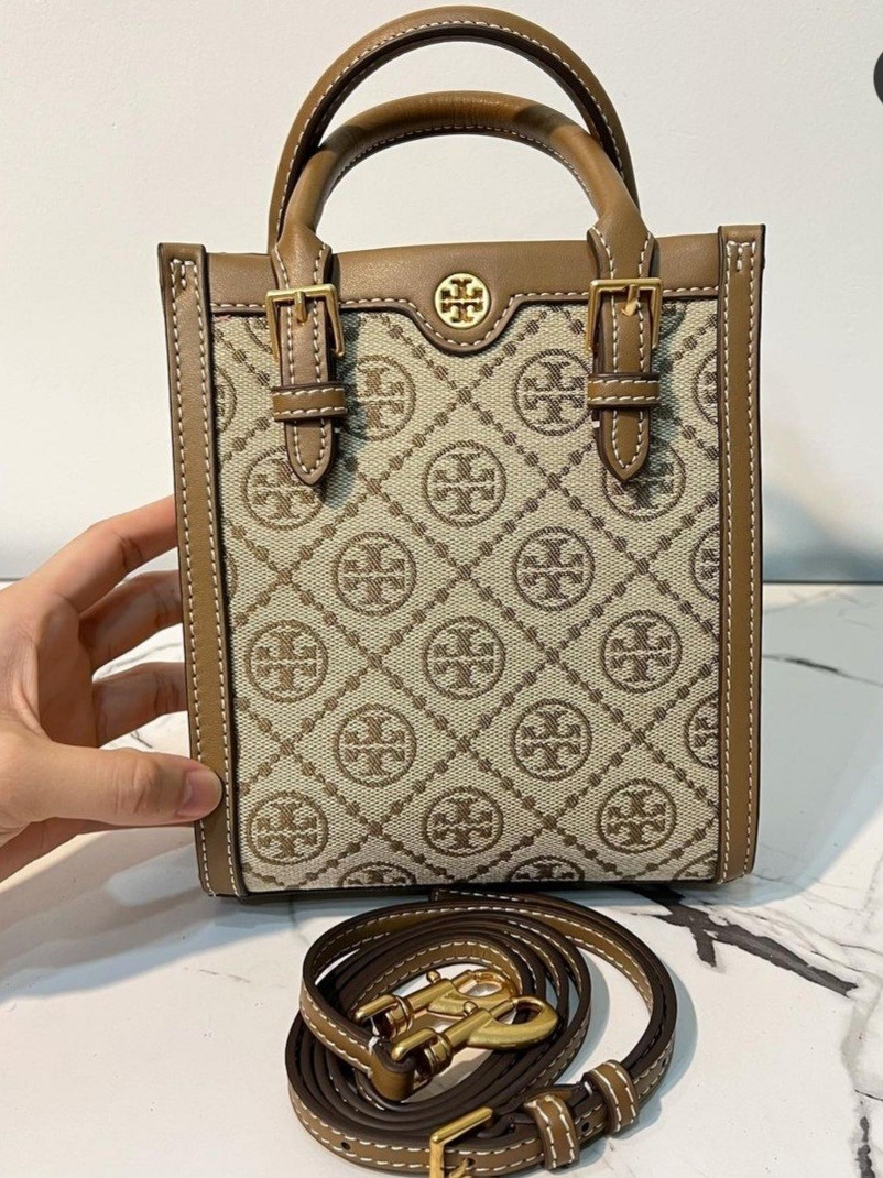 Tory Burch T Monogram Jacquard Mini Pochette, Women's Fashion, Bags &  Wallets, Purses & Pouches on Carousell