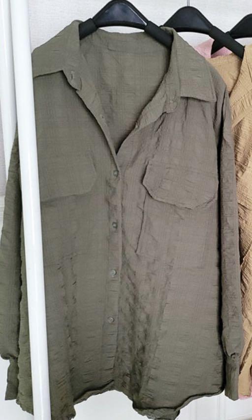 Oversized shirt hijau army, Fesyen 