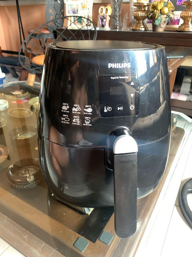 philips digital air frier (Category: Cookers) located in Paranaque City. Submitted by myunogeneral.merchandise (Listing ID 1166232176, Image 1). Description: r.f.s. bought a bigger one, size see pictures, better living, paranaque. better to check it personally.