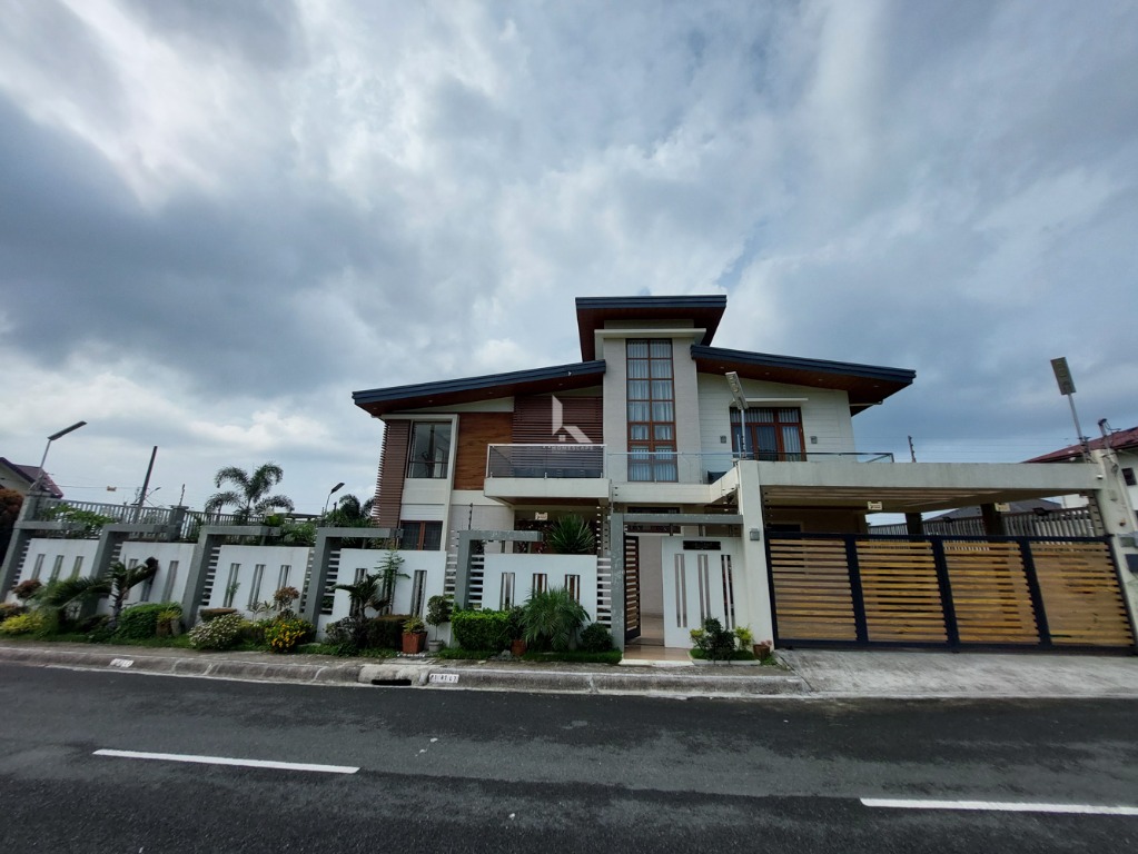 RC Fully furnished Home in Tagaytay Cavite nr Crosswinds Silang Alfonso