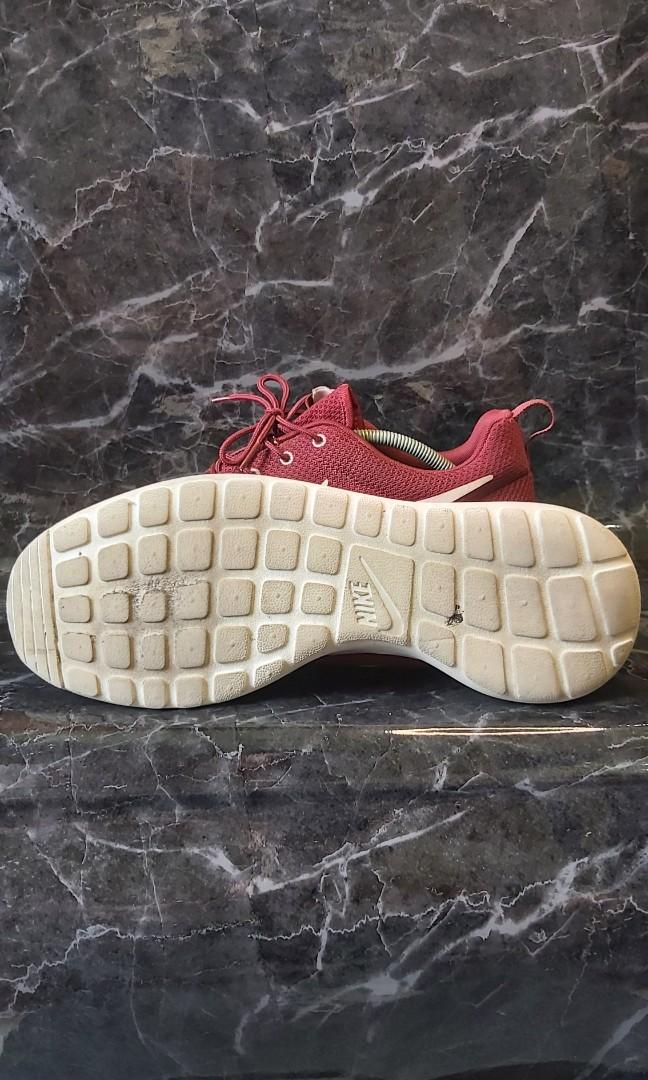 Roshe Run Maroon Men s Fashion Footwear Sneakers on Carousell