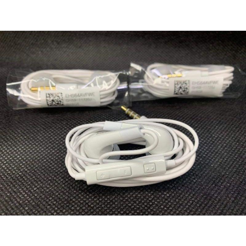 Samsung Earbuds (Category: Headphones & Headsets) located in Manila. Submitted by sxam0512 (Listing ID 1166311814, Image 3). Description: Samsung original Earbuds * crystal clear sound * buttons for answers and end calls * with built in microphone * 3.5mm jack * comfortable soft ear compatible: galaxy s7 s7 edge galaxy s6 s6 edge galaxy note4 note5 note3 note2 note1 galaxy s5 s4 s3 s2 j7 j7 pro j7 prime j5 j5 prime for questions or inquiries feel