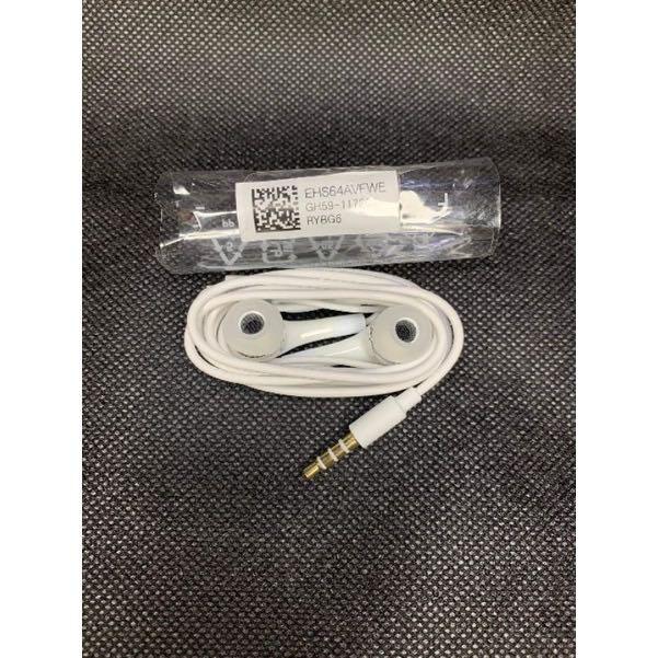 Samsung Earbuds (Category: Headphones & Headsets) located in Manila. Submitted by sxam0512 (Listing ID 1166311814, Image 1). Description: Samsung original Earbuds * crystal clear sound * buttons for answers and end calls * with built in microphone * 3.5mm jack * comfortable soft ear compatible: galaxy s7 s7 edge galaxy s6 s6 edge galaxy note4 note5 note3 note2 note1 galaxy s5 s4 s3 s2 j7 j7 pro j7 prime j5 j5 prime for questions or inquiries feel