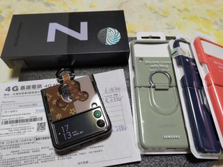 （分類：）位於 。 由 Firefly 提交（商品編號 1166325742，圖片 1）。簡介： 。