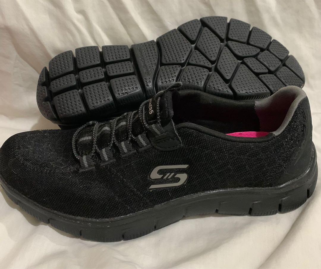 Sketchers Relaxed Fit Air Cooled Memory Foam Women s Fashion