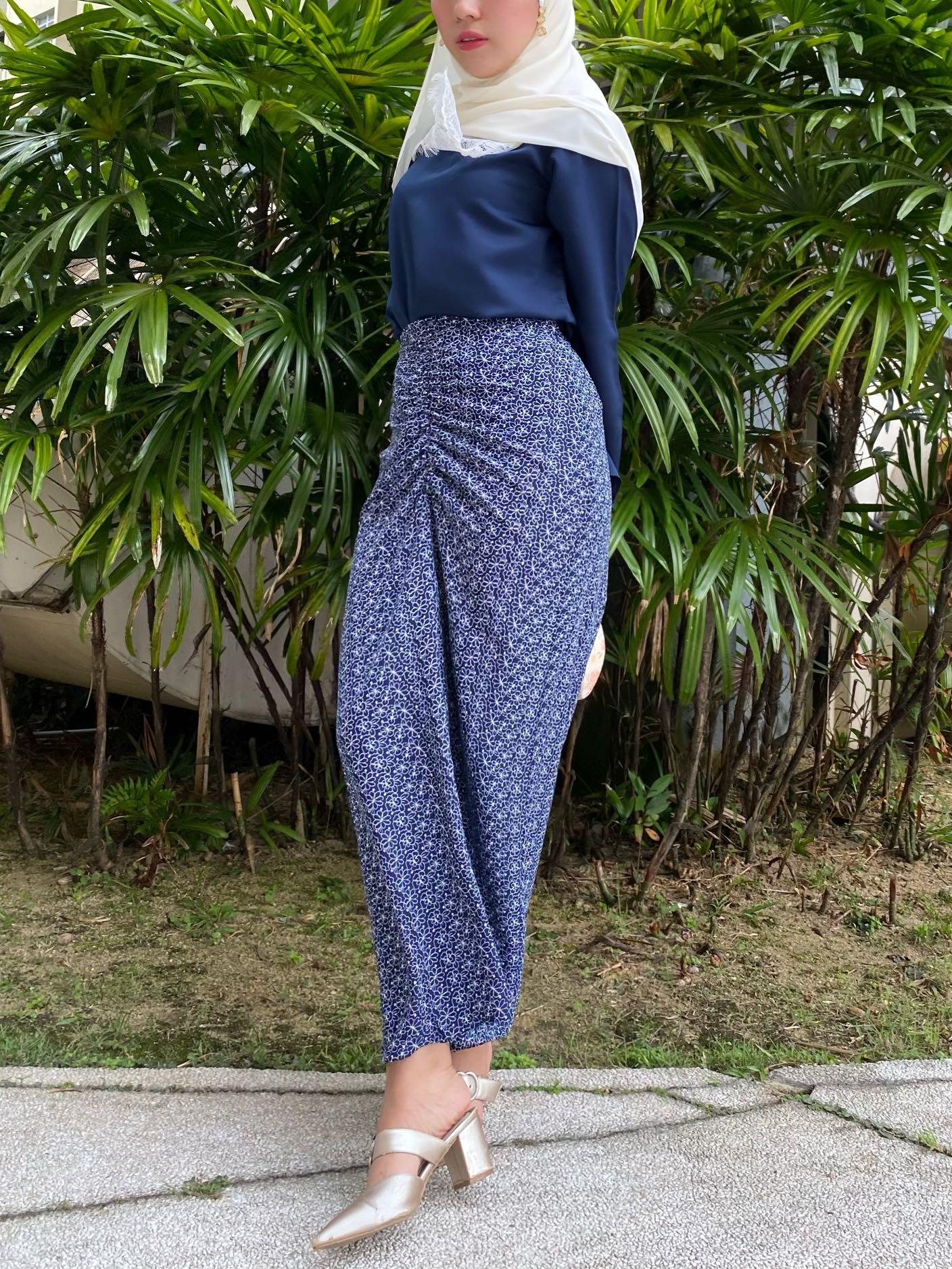 Navy sale ruched skirt