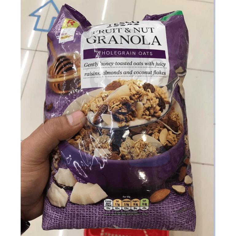 Tesco Fruit & Nut Granola 1Kg, Food & Drinks, Packaged & Instant Food