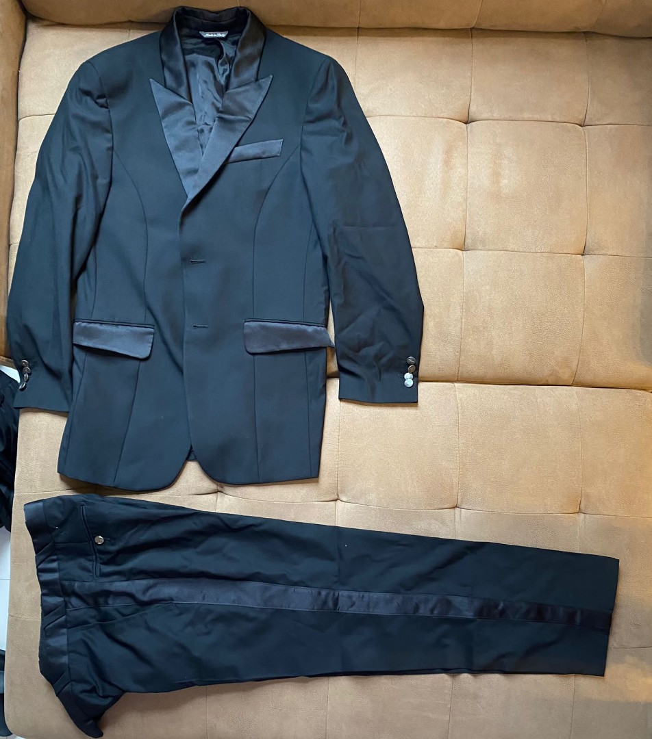 thierry mugler suit, 男裝, 外套及戶外衣服- Carousell