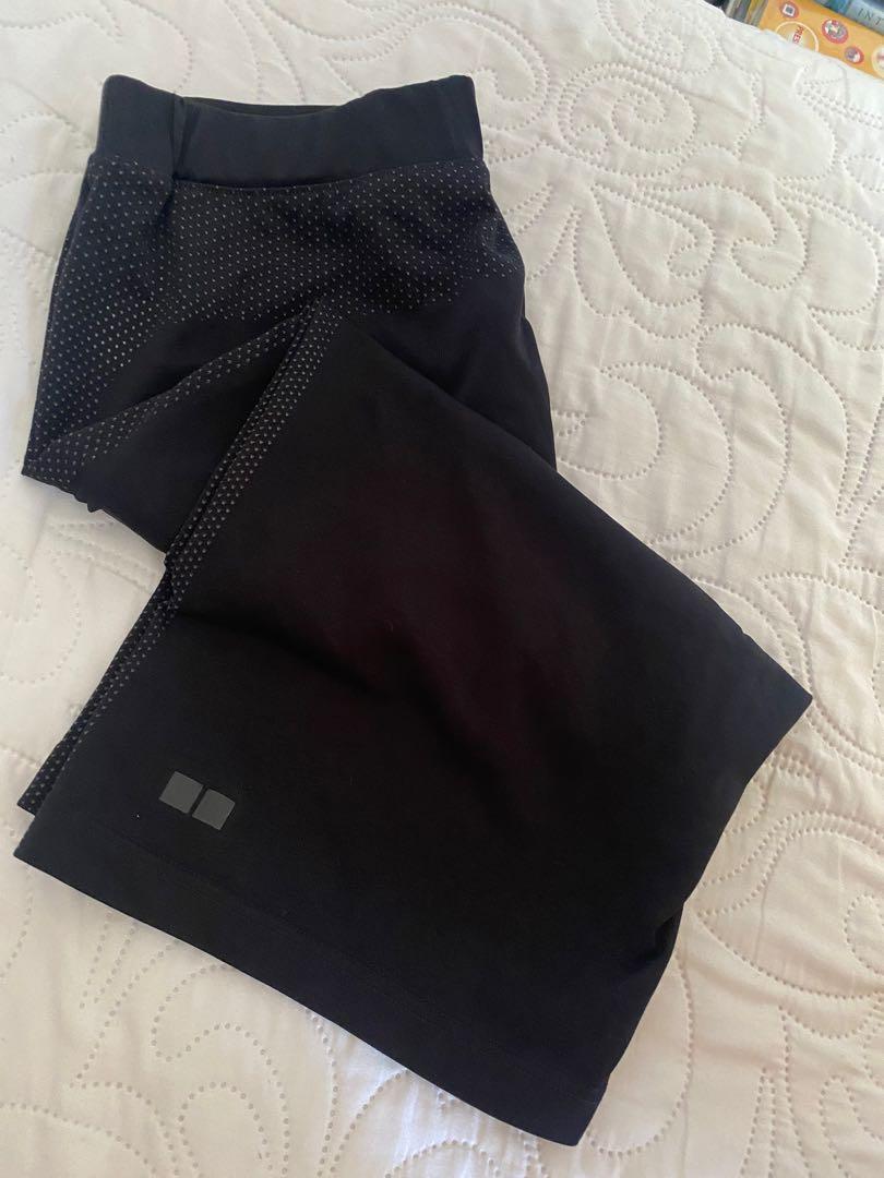 UNIQLO Men’s Active wear (Category: Activewear) located in Taguig. Submitted by declutterfinds (Listing ID 1166236435, Image 3). Description: Waistline:laidflat 9” stretchable Length: 16”.