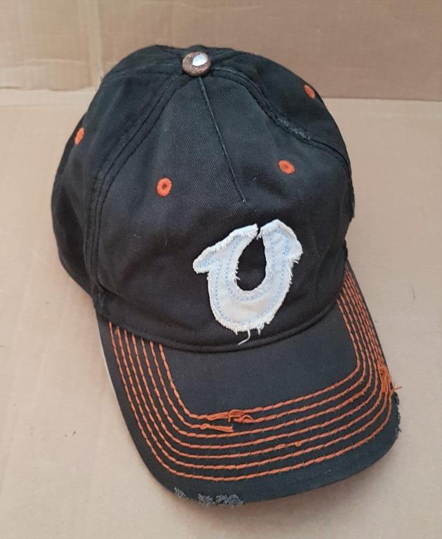 True religion deals distressed hat