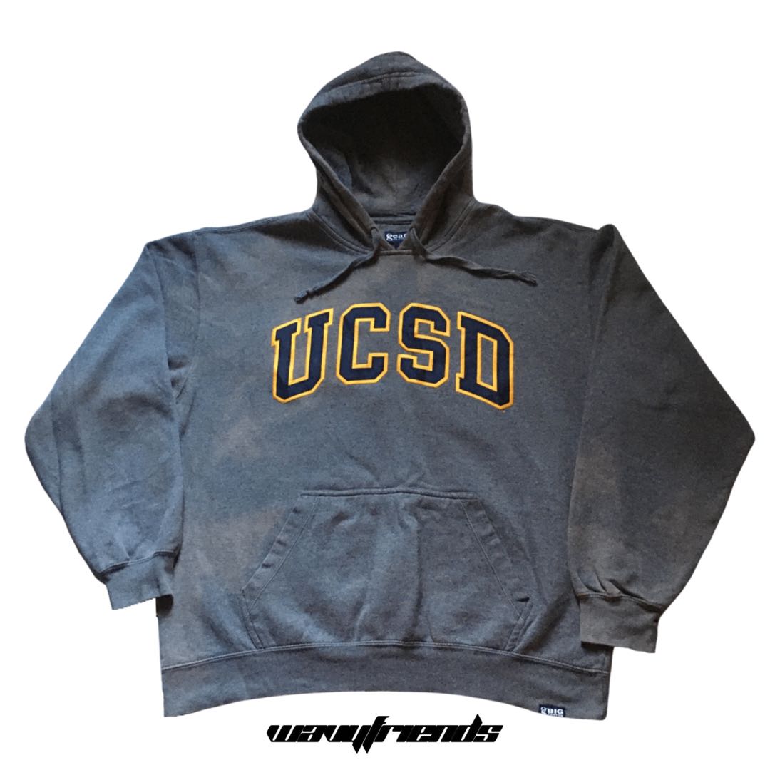 Vintage UCSD Hoodie, Men's Fashion, Tops & Sets, Tshirts & Polo Shirts ...