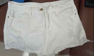 (Category: ) located in . Submitted by msbargainhunter (Listing ID 1166349890, Image 1). Description: .