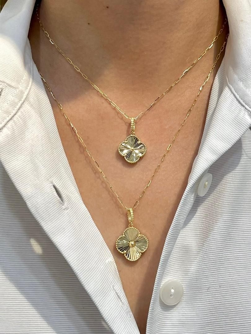 18k gold VCA necklace Women s Fashion Jewelry Organizers