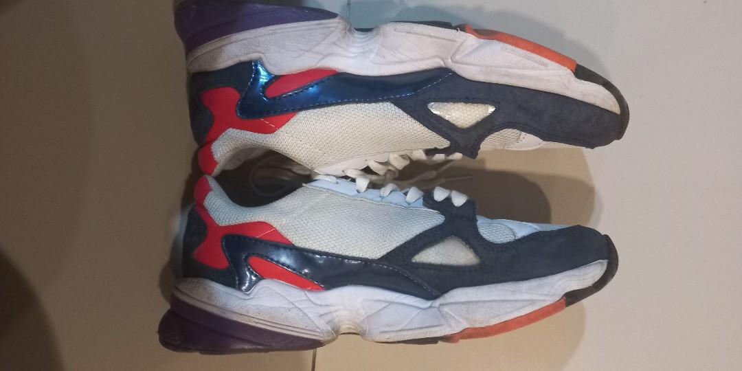 adidas falcon 8