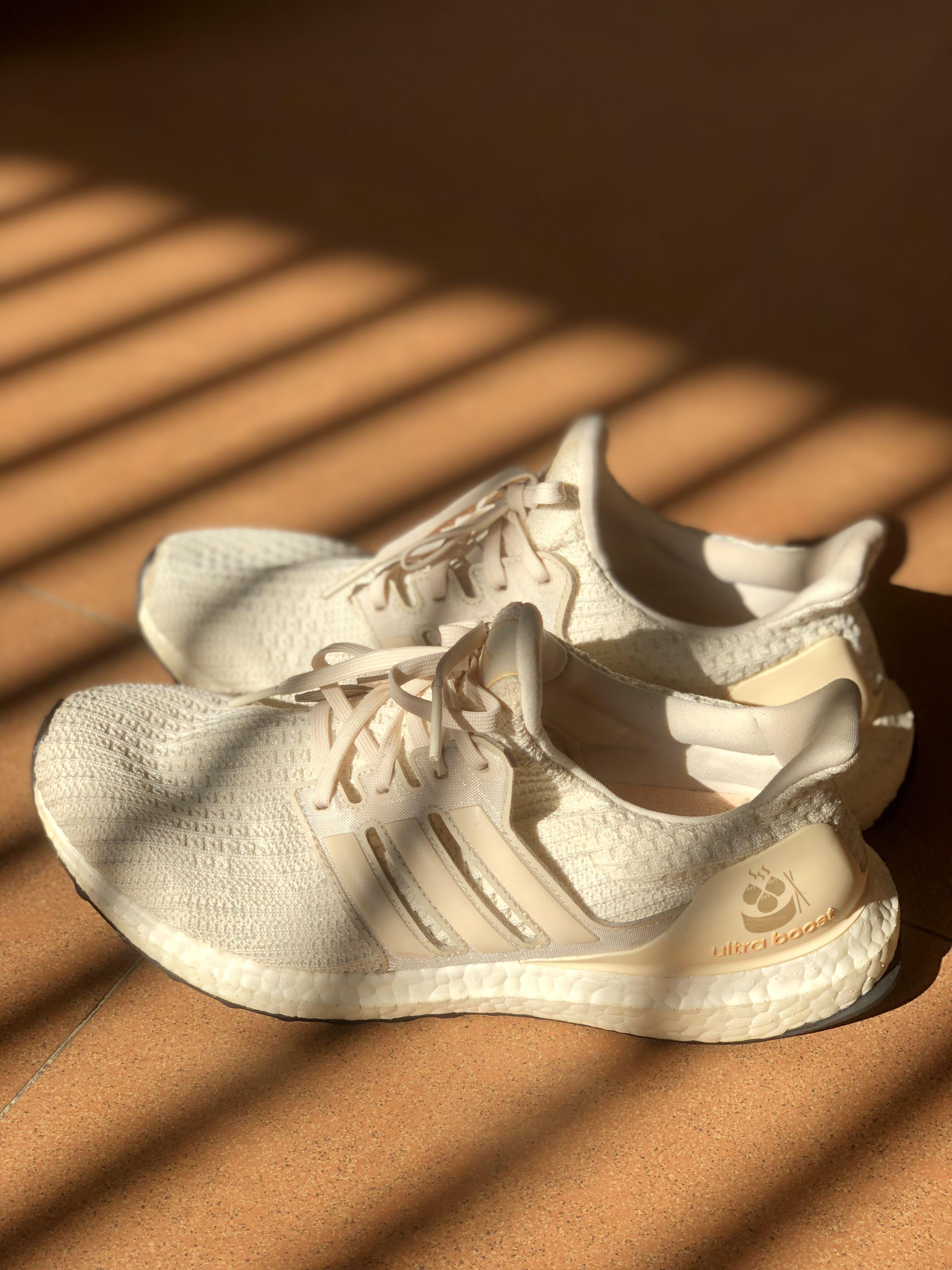 Adidas Ultraboost 4 0 Men Running Shoes FW3721, Fesyen Pria, Sepatu ,  Sneakers di Carousell