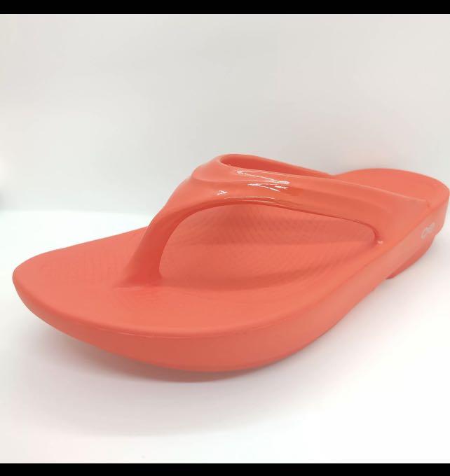 Oofos orange shop