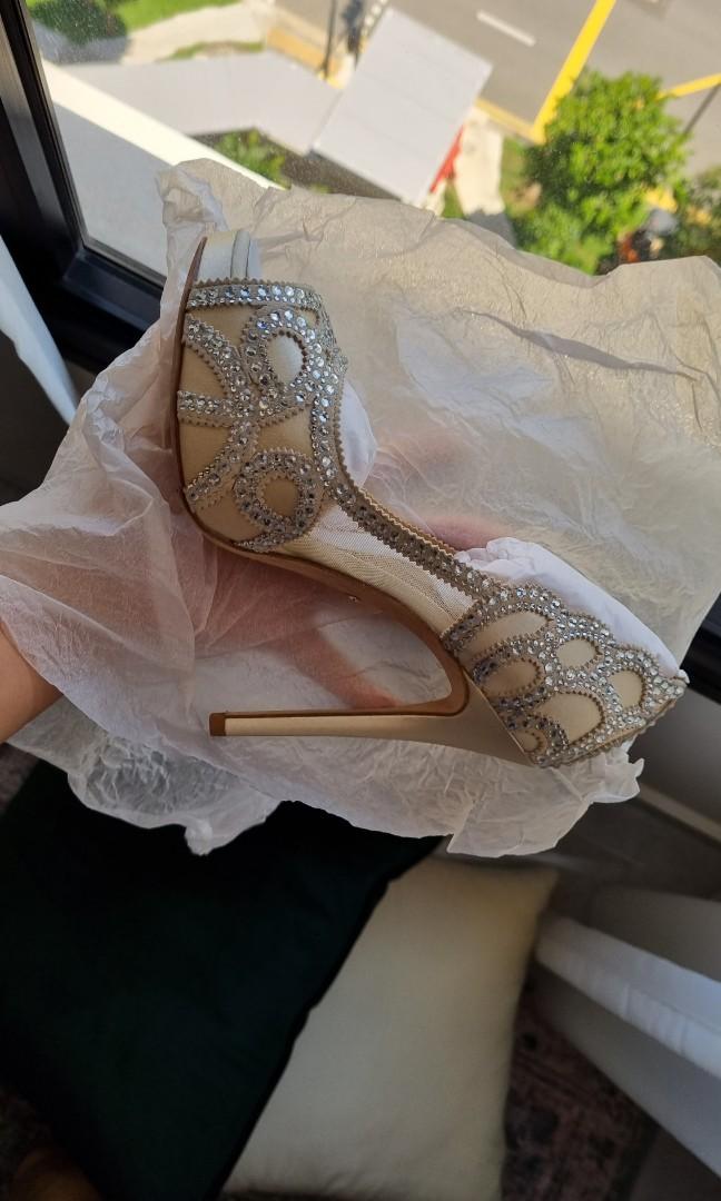 Badgley mischka deals evening shoes