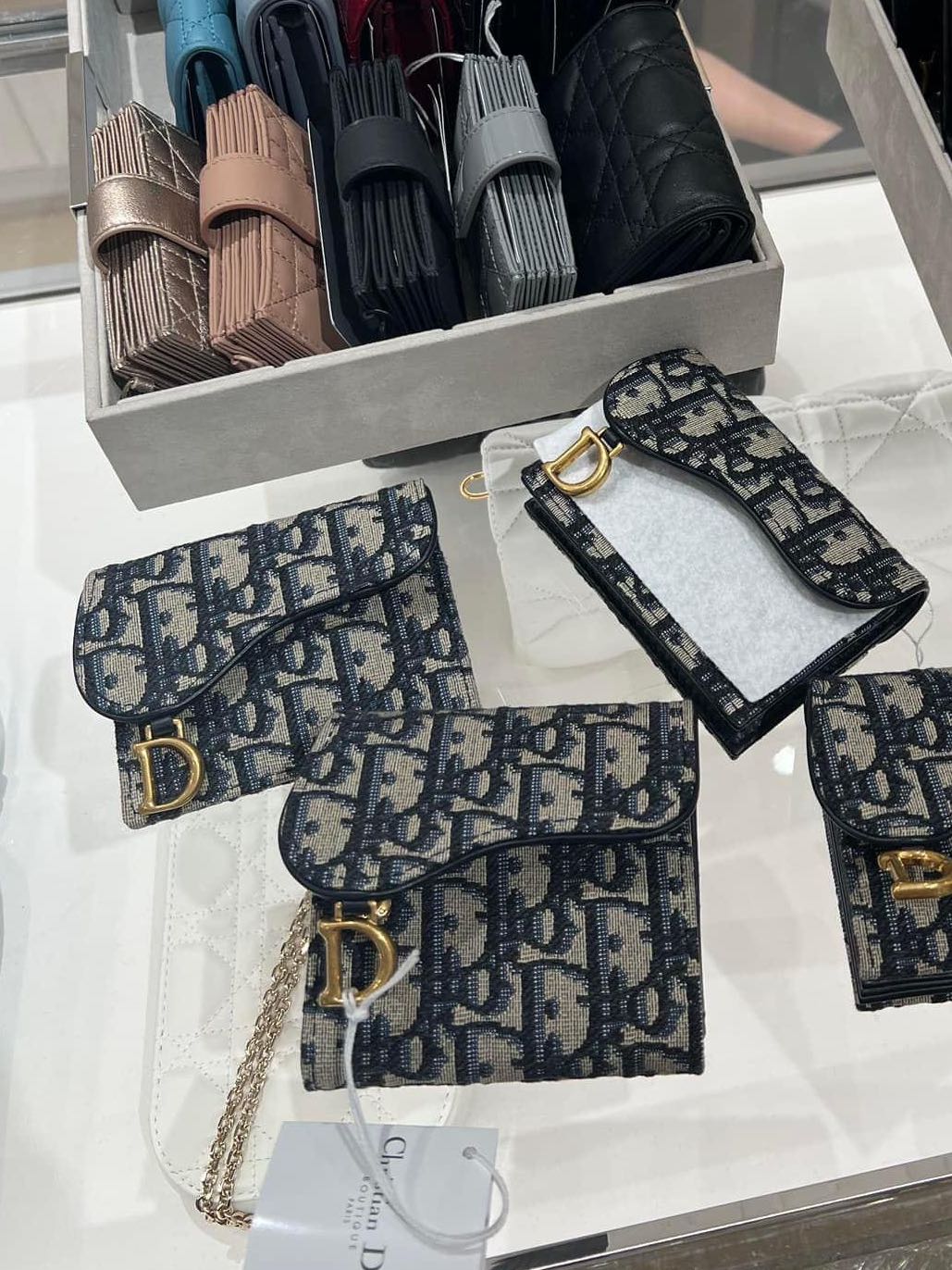 BN Dior wallet card holder, Luxury, Bags & Wallets on Carousell