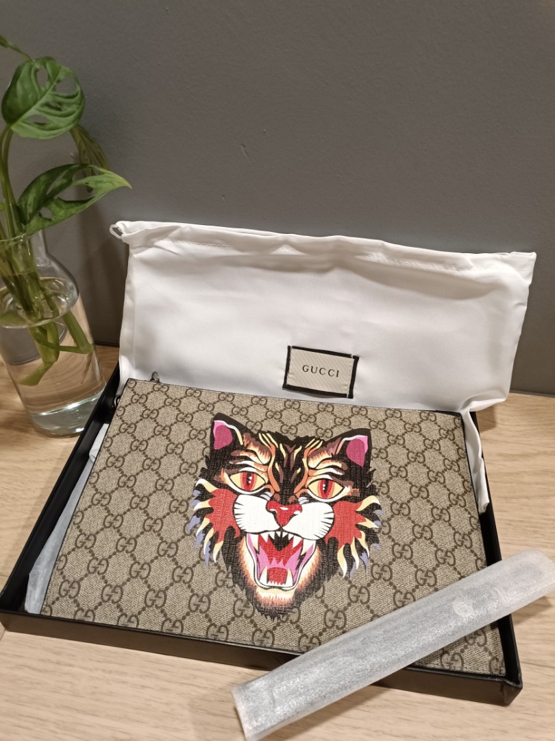 Gucci angry cat clutch 2025
