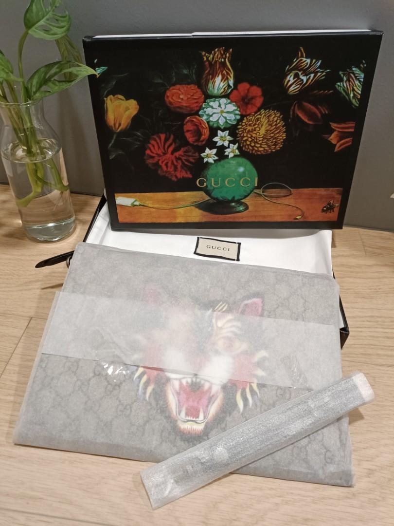 [BNIB] Clearance! Gucci Clutch Bag Supreme Angry Cat, Men's Fashion