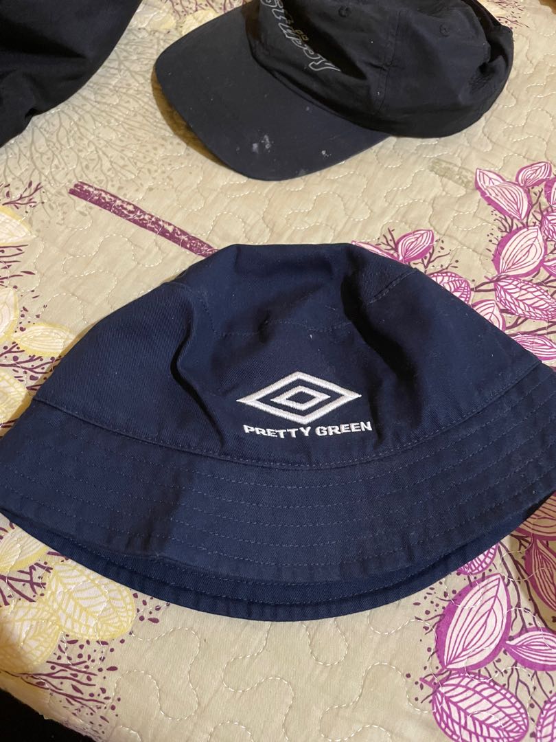 Bucket hat Umbro x Pretty green Men s Fashion Watches