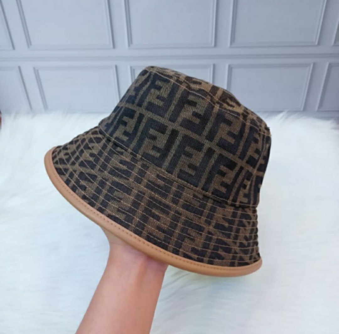 Bucket hat with taq super premium 